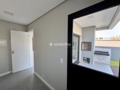 Casa à venda com 189m², 3 quartos, 3 suítes, 4 vagas no bairro Rio Tavares em Florianópolis - Foto 8