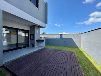 Casa à venda com 189m², 3 quartos, 3 suítes, 4 vagas no bairro Rio Tavares em Florianópolis - Foto 6