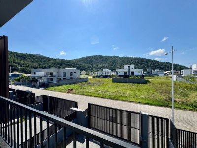 Casa à venda com 189m², 3 quartos, 3 suítes, 4 vagas no bairro Rio Tavares em Florianópolis - Foto 15