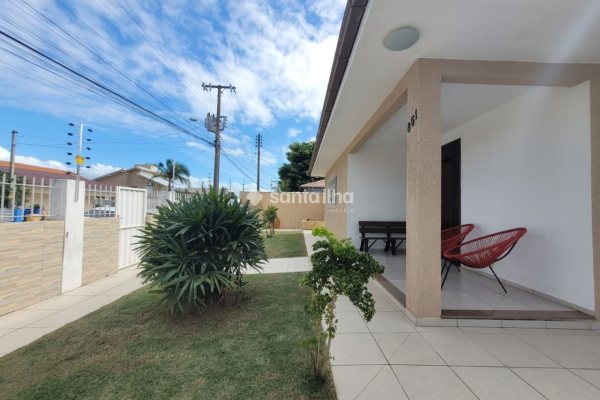 Casa à venda com 380m², 4 quartos, 2 suítes, 6 vagas no bairro Campeche em Florianópolis