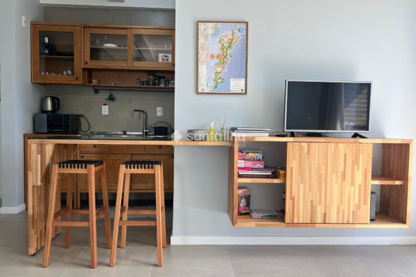 Apartamento à venda com 103m², 2 quartos, 1 suíte, 2 vagas no bairro Lagoa da Conceição em Florianópolis