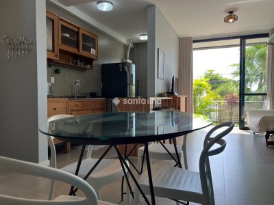 Apartamento à venda com 103m², 2 quartos, 1 suíte, 2 vagas no bairro Lagoa da Conceição em Florianópolis - Foto 10