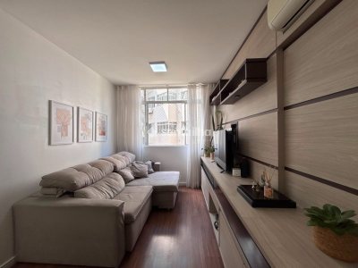 Apartamento à venda com 78m², 3 quartos, 1 suíte, 1 vaga no bairro Agronômica em Florianópolis - Foto 4