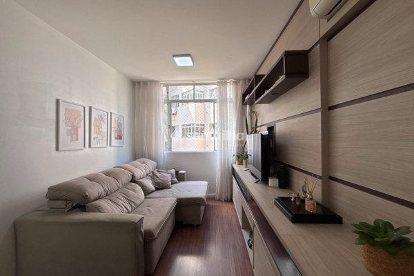 Apartamento à venda com 78m², 3 quartos, 1 suíte, 1 vaga no bairro Agronômica em Florianópolis