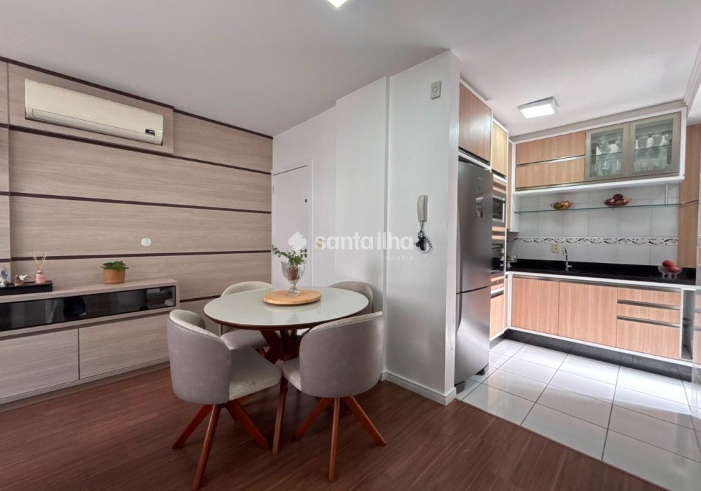 Apartamento à venda com 78m², 3 quartos, 1 suíte, 1 vaga no bairro Agronômica em Florianópolis - Foto 1
