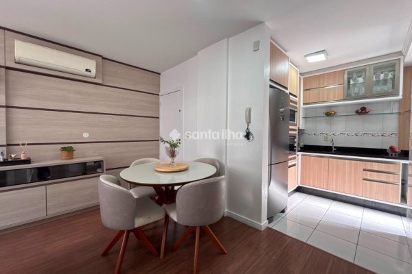 Apartamento à venda com 78m², 3 quartos, 1 suíte, 1 vaga no bairro Agronômica em Florianópolis
