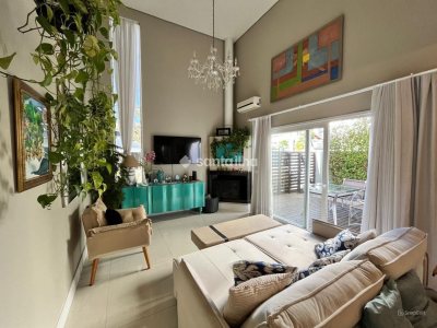 Casa em Condomínio à venda com 340m², 2 quartos, 2 suítes, 4 vagas no bairro Rio Tavares em Florianópolis - Foto 3