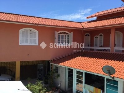 Casa à venda com 360m², 10 quartos, 5 suítes, 5 vagas no bairro Rio Tavares em Florianópolis - Foto 22