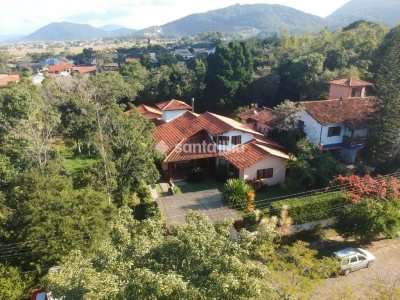 Casa em Condomínio para alugar ou comprar com 320m², 5 quartos, 5 suítes, 4 vagas no bairro Rio Tavares em Florianópolis - Foto 33