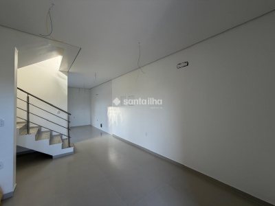 Casa à venda com 138m², 3 quartos, 1 suíte, 1 vaga no bairro Campeche em Florianópolis - Foto 3