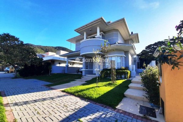 Casa em Condomínio à venda com 283m², 4 quartos, 1 suíte, 2 vagas no bairro Ribeirão da Ilha em Florianópolis
