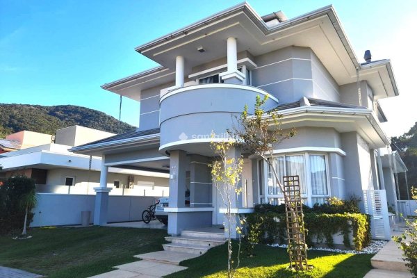 Casa em Condomínio à venda com 283m², 4 quartos, 1 suíte, 2 vagas no bairro Ribeirão da Ilha em Florianópolis