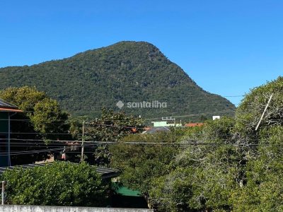 Casa à venda com 180m², 3 quartos, 1 suíte, 2 vagas no bairro Armação em Florianópolis - Foto 13