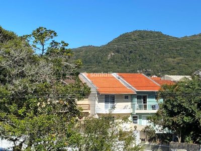Casa à venda com 180m², 3 quartos, 1 suíte, 2 vagas no bairro Armação em Florianópolis - Foto 14