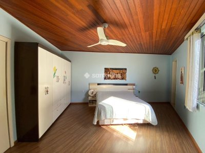 Casa à venda com 180m², 3 quartos, 1 suíte, 2 vagas no bairro Armação em Florianópolis - Foto 16