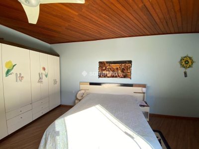 Casa à venda com 180m², 3 quartos, 1 suíte, 2 vagas no bairro Armação em Florianópolis - Foto 17