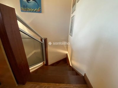Casa à venda com 180m², 3 quartos, 1 suíte, 2 vagas no bairro Armação em Florianópolis - Foto 7