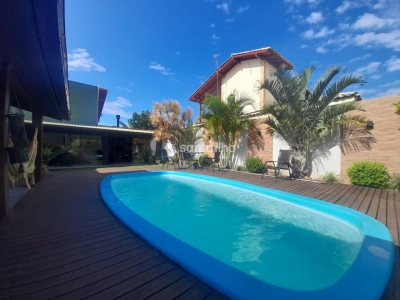 Casa à venda com 300m², 4 quartos, 1 suíte, 4 vagas no bairro Rio Tavares em Florianópolis - Foto 4