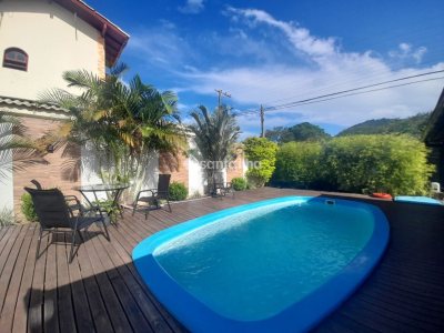 Casa à venda com 300m², 4 quartos, 1 suíte, 4 vagas no bairro Rio Tavares em Florianópolis - Foto 5