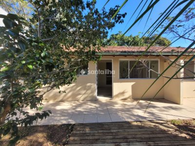 Casa à venda com 290m², 4 quartos, 1 suíte, 4 vagas no bairro Rio Tavares em Florianópolis - Foto 3