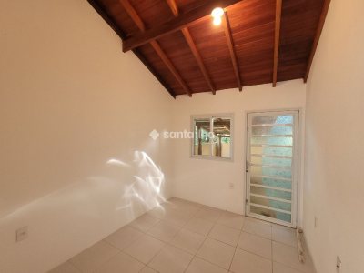 Casa à venda com 290m², 4 quartos, 1 suíte, 4 vagas no bairro Rio Tavares em Florianópolis - Foto 14