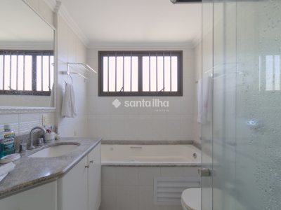 Apartamento à venda com 170m², 3 quartos, 2 suítes, 2 vagas no bairro Centro em Florianópolis - Foto 38