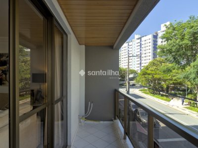 Apartamento à venda com 170m², 3 quartos, 2 suítes, 2 vagas no bairro Centro em Florianópolis - Foto 12