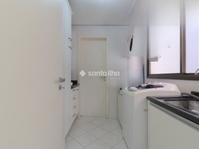 Apartamento à venda com 170m², 3 quartos, 2 suítes, 2 vagas no bairro Centro em Florianópolis - Foto 29
