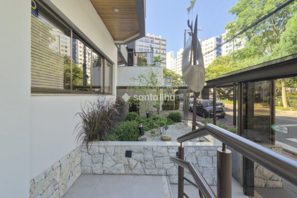 Apartamento à venda com 170m², 3 quartos, 2 suítes, 2 vagas no bairro Centro em Florianópolis