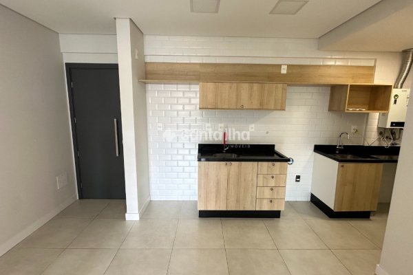 Apartamento à venda com 72m², 2 quartos, 1 suíte, 1 vaga no bairro Campeche em Florianópolis