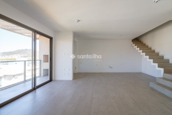 Apartamento à venda com 126m², 3 quartos, 1 suíte, 1 vaga no bairro João Paulo em Florianópolis
