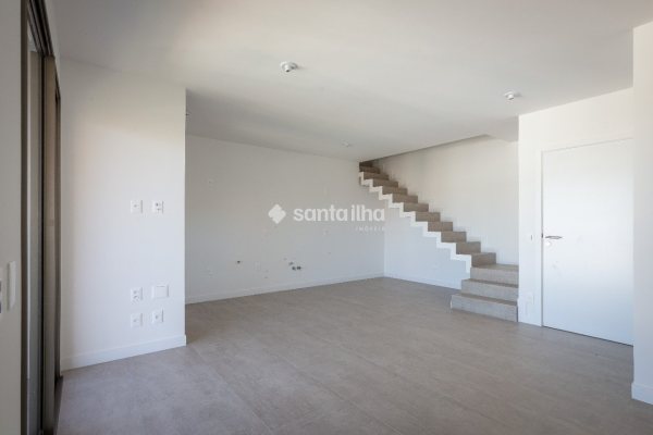Apartamento à venda com 126m², 3 quartos, 1 suíte, 1 vaga no bairro João Paulo em Florianópolis