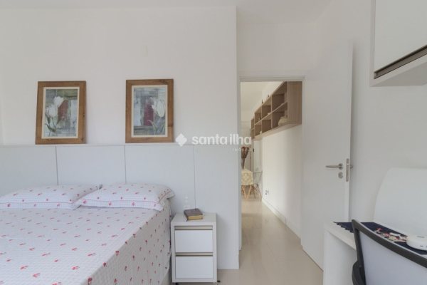 Apartamento à venda com 49m², 1 quarto, 1 suíte, 1 vaga no bairro Centro em Florianópolis