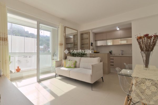 Apartamento à venda com 49m², 1 quarto, 1 suíte, 1 vaga no bairro Centro em Florianópolis