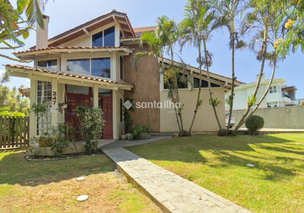 Casa à venda com 159m², 4 quartos no bairro Lagoa da Conceição em Florianópolis - Foto 1