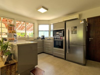 Casa à venda com 159m², 4 quartos no bairro Lagoa da Conceição em Florianópolis - Foto 32