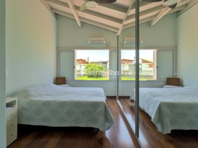 Casa à venda com 159m², 4 quartos no bairro Lagoa da Conceição em Florianópolis - Foto 47