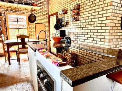 Casa à venda com 168m², 3 quartos, 1 suíte, 4 vagas no bairro Campeche em Florianópolis - Foto 10