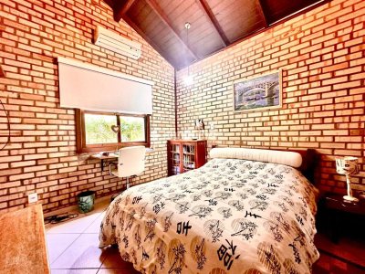 Casa à venda com 168m², 3 quartos, 1 suíte, 4 vagas no bairro Campeche em Florianópolis - Foto 11