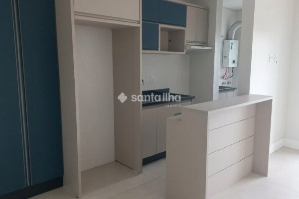 Apartamento à venda com 58m², 2 quartos, 1 suíte, 1 vaga no bairro Ribeirão da Ilha em Florianópolis