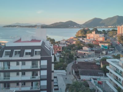 Apartamento à venda com 97m², 2 quartos, 1 suíte, 1 vaga no bairro João Paulo em Florianópolis - Foto 3