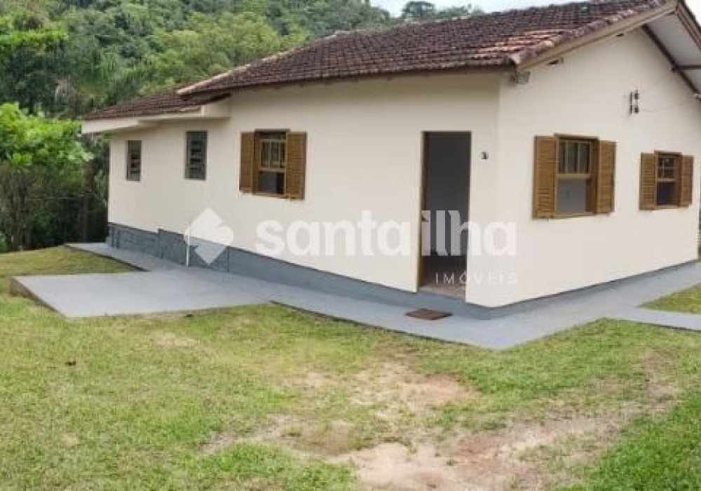 Casa à venda com 73m², 3 quartos, 5 vagas no bairro Rio Tavares em Florianópolis - Foto 1