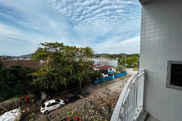 Apartamento à venda com 137m², 3 quartos, 3 suítes, 3 vagas no bairro Lagoa da Conceição em Florianópolis