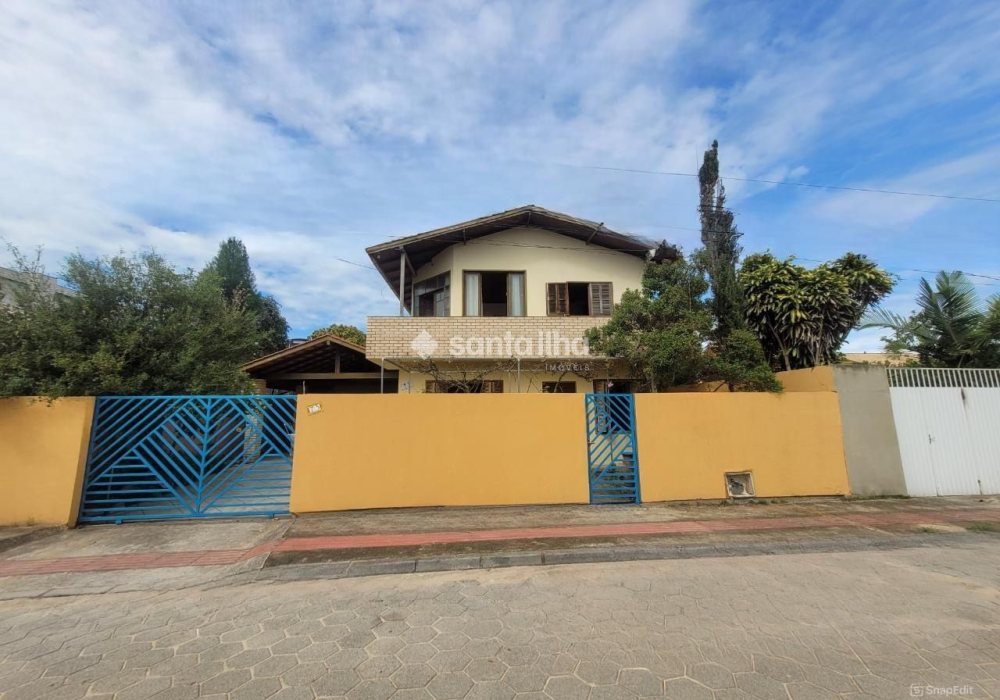 Casa à venda com 210m², 5 quartos, 1 suíte, 4 vagas no bairro Campeche em Florianópolis - Foto 1