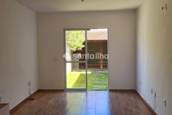 Casa à venda com 102m², 2 quartos, 1 vaga no bairro Campeche em Florianópolis
