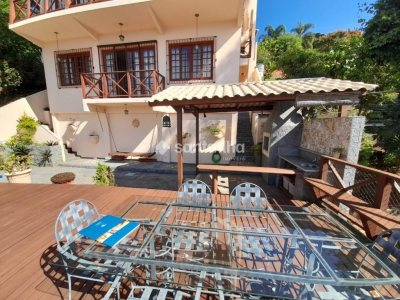 Casa à venda com 320m², 3 quartos, 1 suíte, 3 vagas no bairro Lagoa da Conceição em Florianópolis - Foto 18