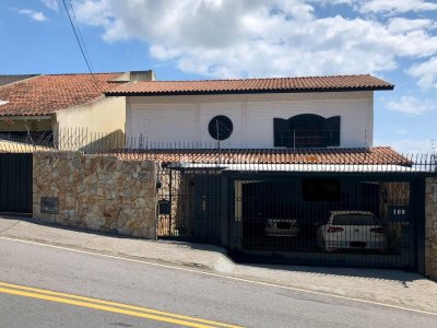 Casa à venda com 416m², 4 quartos, 2 suítes, 4 vagas no bairro Agronômica em Florianópolis - Foto 3