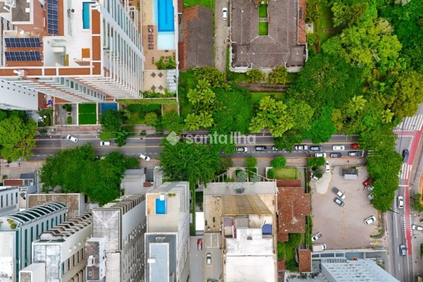 Apartamento à venda com 176m², 3 quartos, 1 suíte, 1 vaga no bairro Centro em Florianopolis
