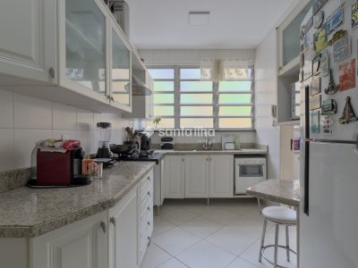 Apartamento à venda com 176m², 3 quartos, 1 suíte, 1 vaga no bairro Centro em Florianopolis - Foto 11