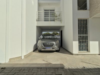 Casa à venda com 132m², 3 quartos, 1 suíte, 2 vagas no bairro Morro das Pedras em Florianópolis - Foto 2